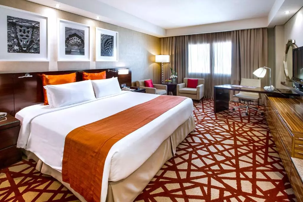 Crowne Plaza Dubai Deira